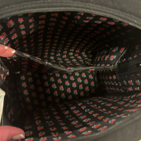 Vera Bradley laptop/tablet bag. Padded pocket for electronics. Zip front pocket - Picture 4 of 6